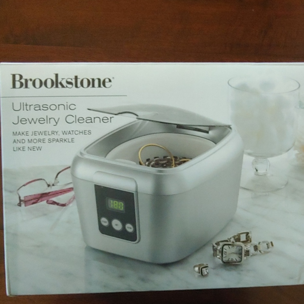 Brookstone ultrasonic jewelry/DVD cleaner